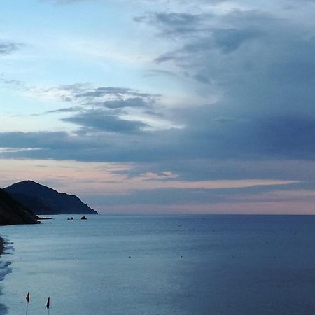 Tino Brezza Di Mare Appartement Deiva Marina Buitenkant foto