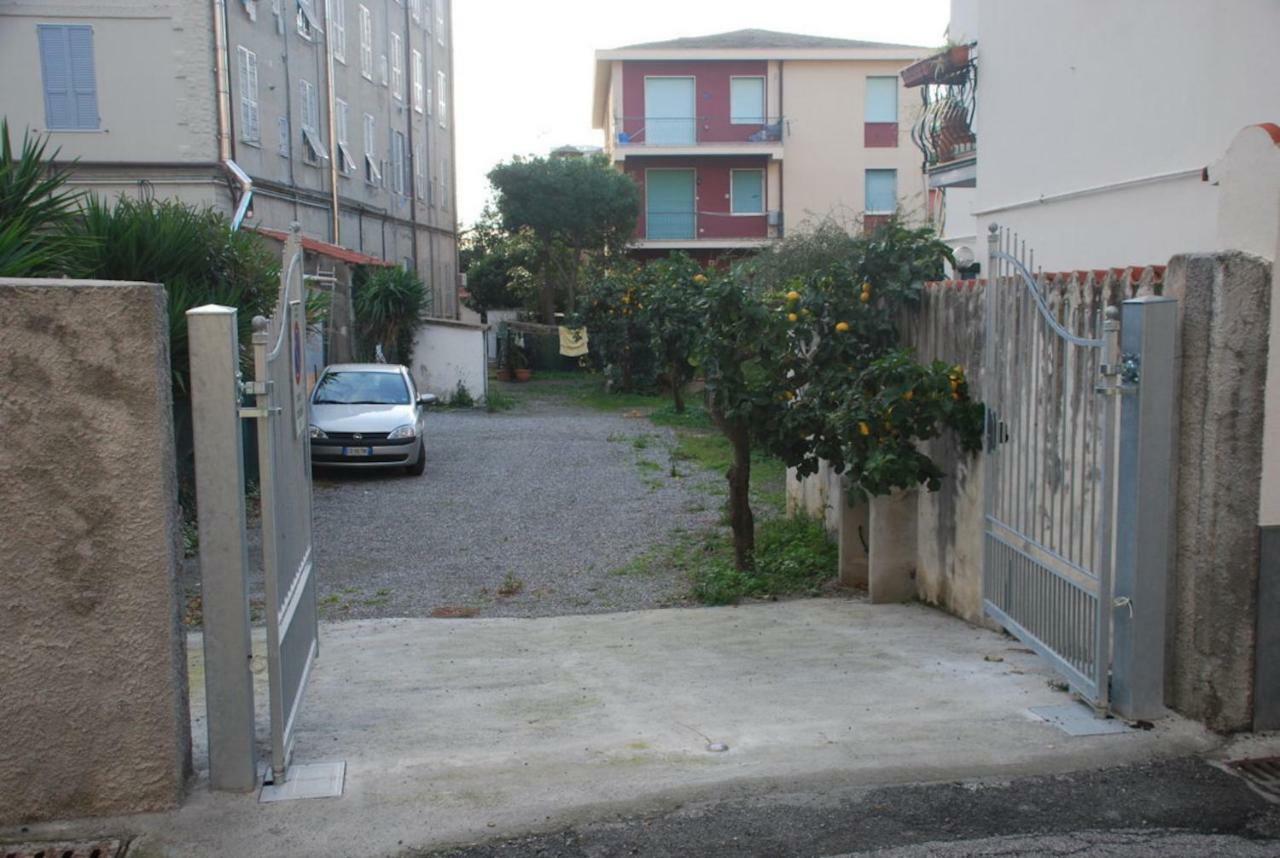 Tino Brezza Di Mare Appartement Deiva Marina Buitenkant foto